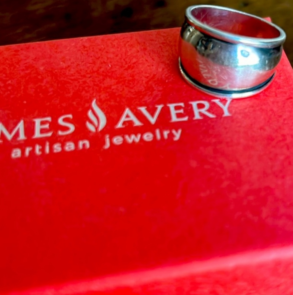 💍James Avery Retired Tapered Dome Ring   SIZE 5